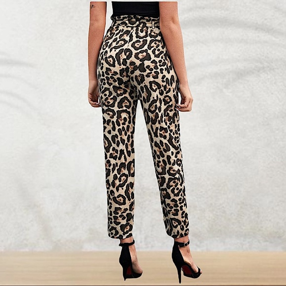 PAPER BAG LEOPARD CROP ANKLE PANTS - Picture 3 of 6